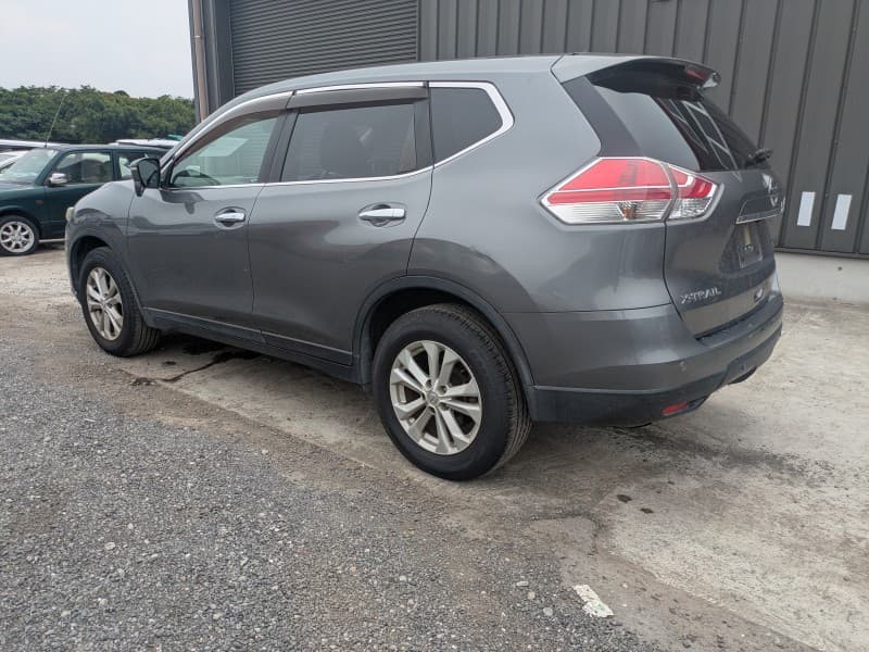 NISSAN X-TRAIL 2015 5 thumbnail 3