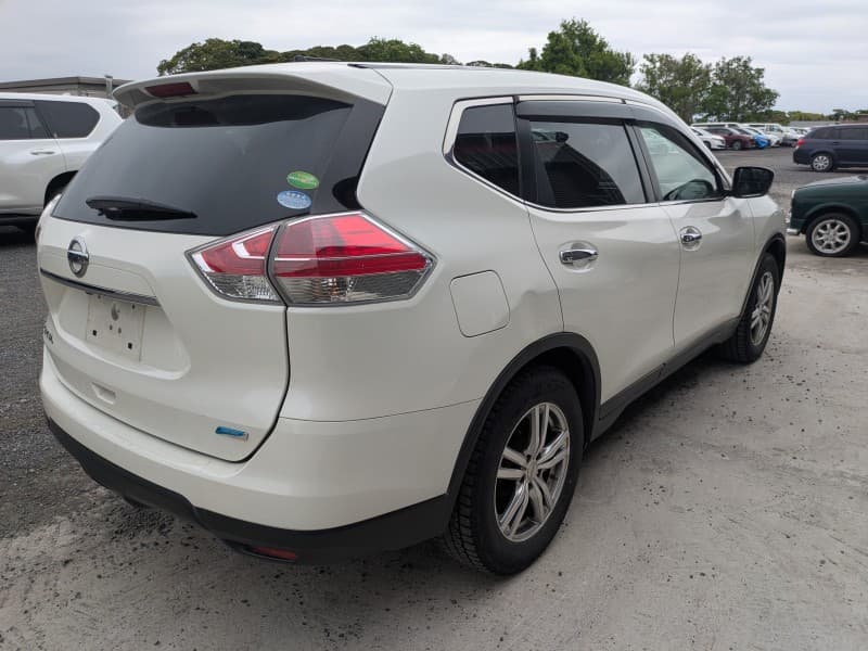 NISSAN X-TRAIL 2015 10 thumbnail 4