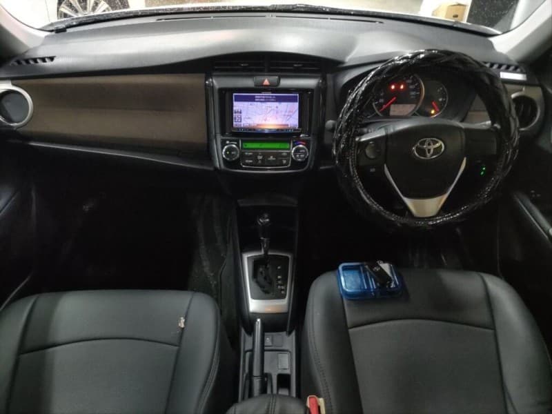 TOYOTA COROLLA AXIO 2012 6 thumbnail 5