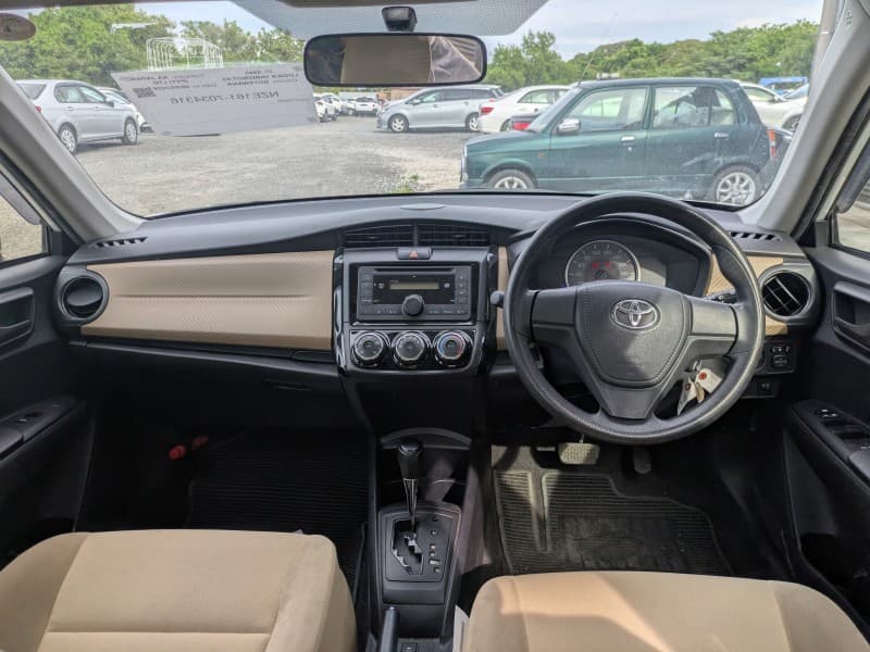 TOYOTA COROLLA AXIO 2013 4 thumbnail 5