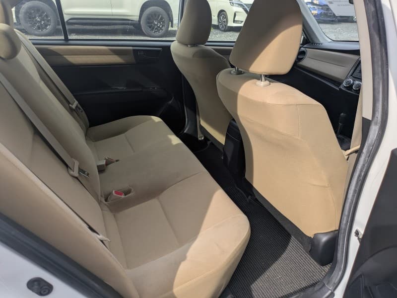 TOYOTA COROLLA AXIO 2013 4 thumbnail 7