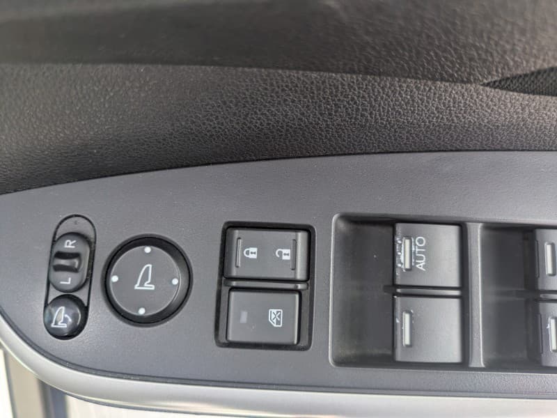 HONDA CR-V 2011 12 thumbnail 16