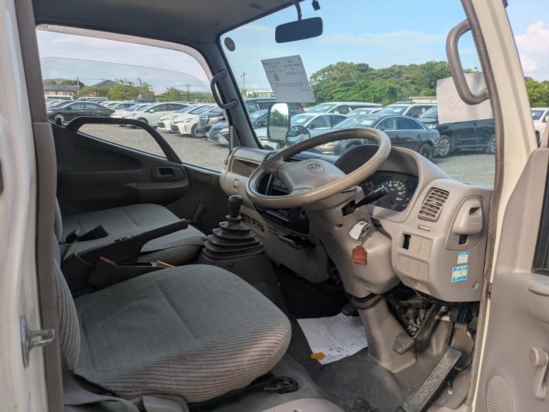 TOYOTA TOYOACE 2001 12 thumbnail 6