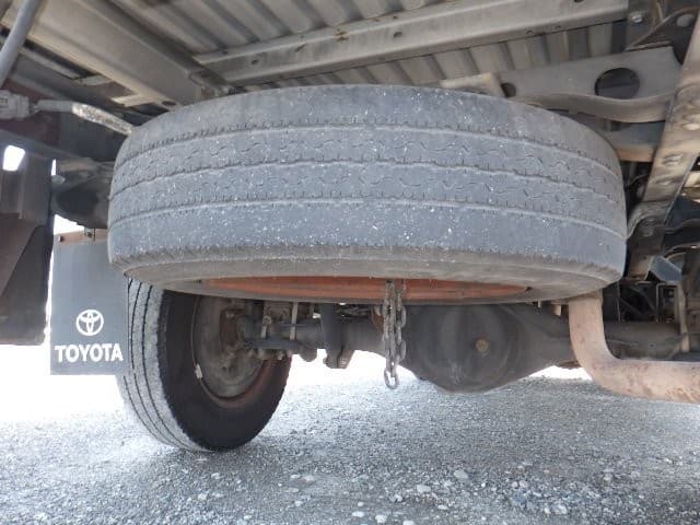 TOYOTA DYNA 2002 12 thumbnail 19