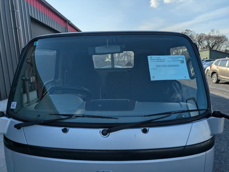 TOYOTA DYNA 2002 11 thumbnail 2