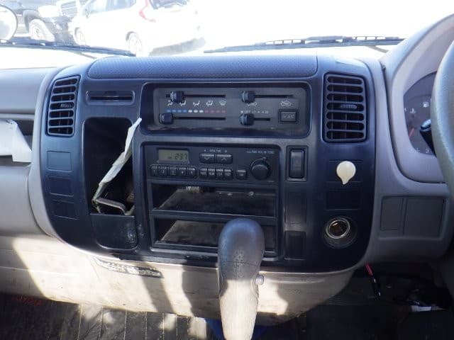 TOYOTA DYNA 2003 7 thumbnail 3