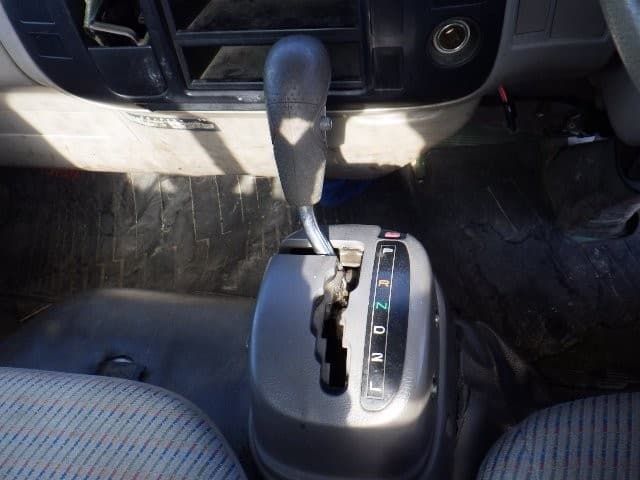 TOYOTA DYNA 2003 7 thumbnail 4