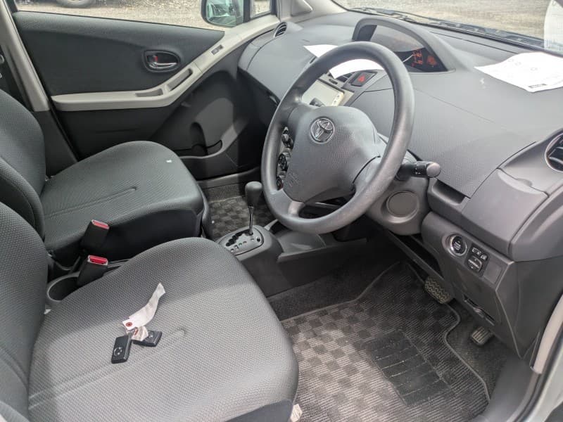 TOYOTA VITZ 2010 6 thumbnail 6