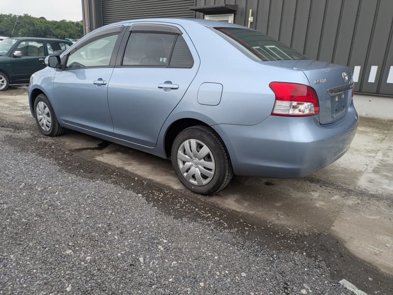 TOYOTA BELTA 2009 10 thumbnail 3