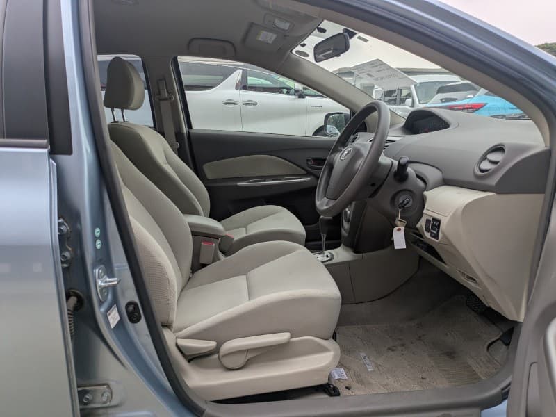 TOYOTA BELTA 2009 10 thumbnail 6