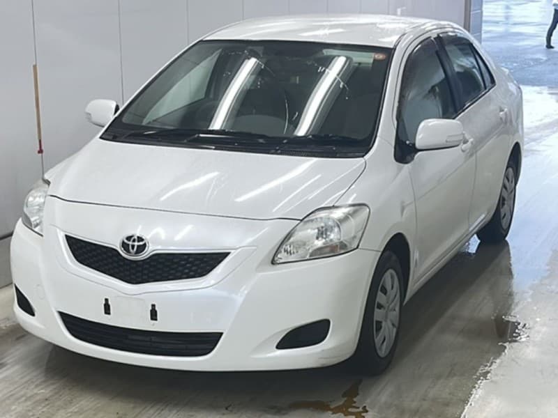 TOYOTA BELTA 2010