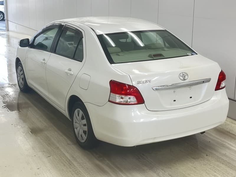 TOYOTA BELTA 2010 8 thumbnail 2