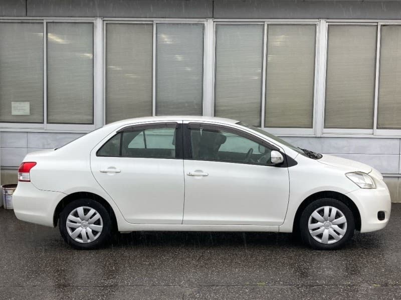 TOYOTA BELTA 2010 8 thumbnail 3