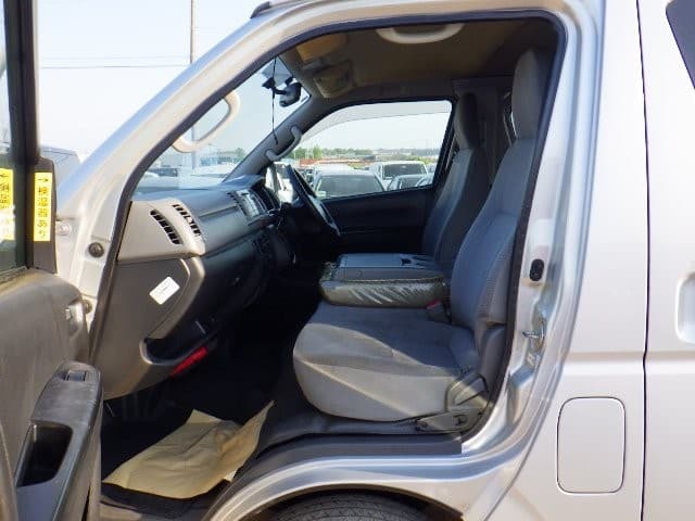 TOYOTA HIACE 2008 8 thumbnail 12