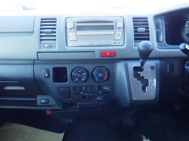 TOYOTA HIACE 2008 8 thumbnail 9