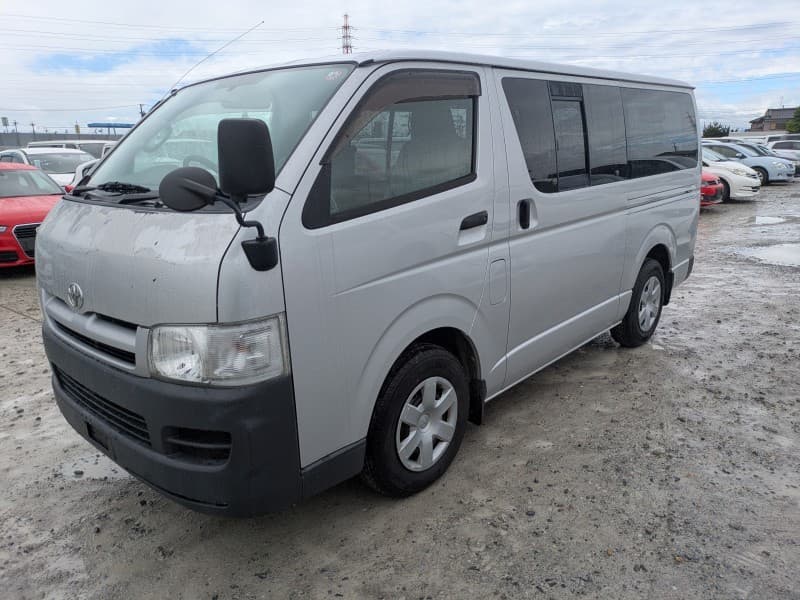 TOYOTA REGIUSACE 2005 10 thumbnail 3