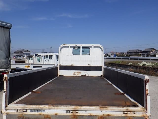 TOYOTA DYNA 2005 2 thumbnail 20