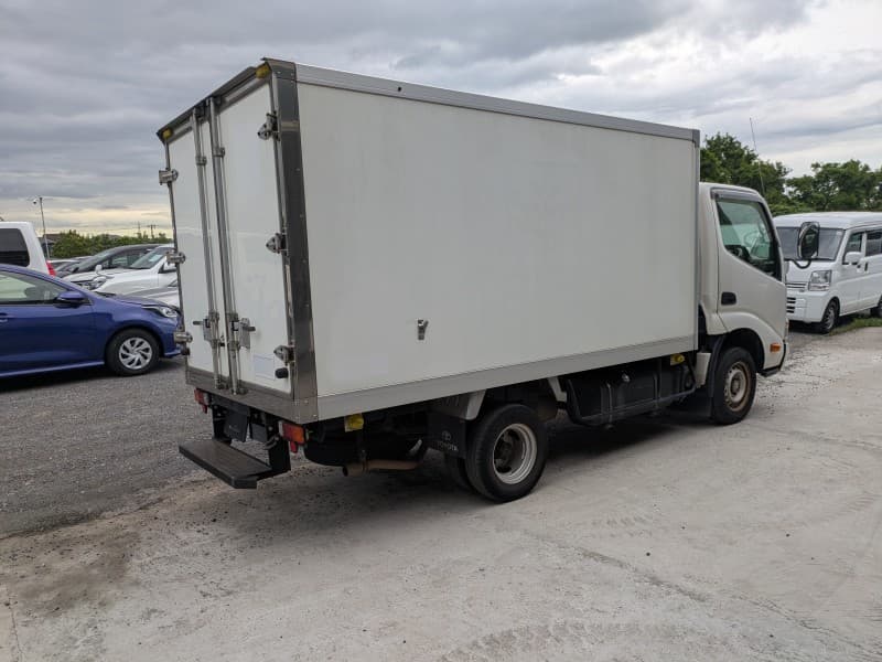 TOYOTA DYNA 2016 11 thumbnail 4