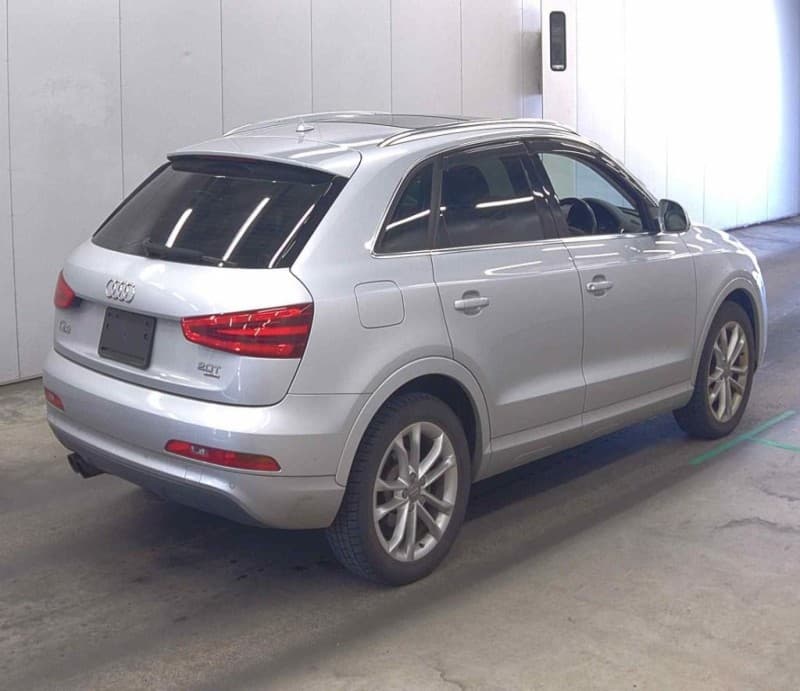 AUDI Q3 2013 9 thumbnail 3