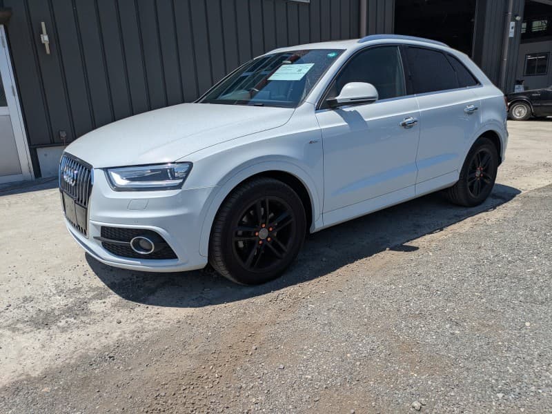 AUDI Q3 2013 9 thumbnail 2
