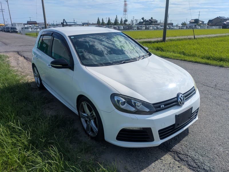 VOLKSWAGEN GOLF 2011