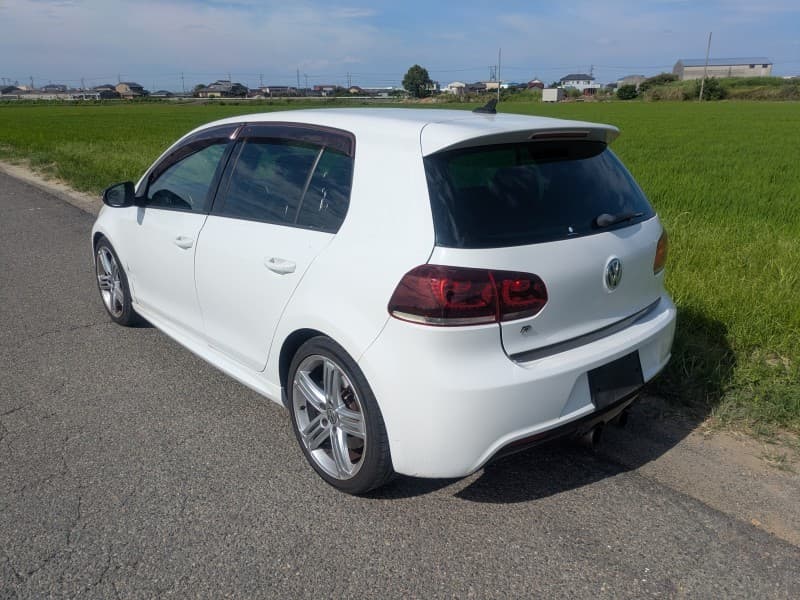 VOLKSWAGEN GOLF 2011 6 thumbnail 6