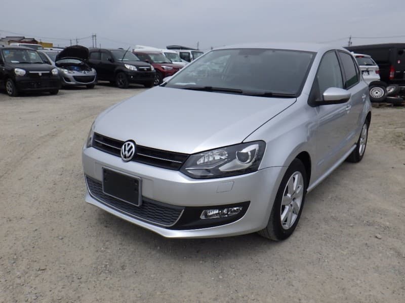 VOLKSWAGEN POLO 2011 3 thumbnail 2