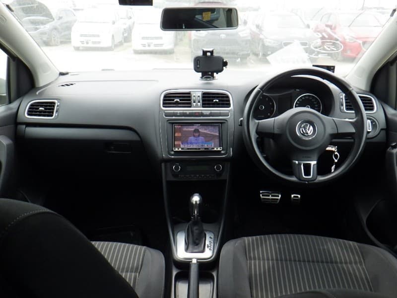 VOLKSWAGEN POLO 2011 3 thumbnail 7