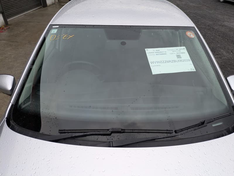 VOLKSWAGEN POLO 2011 5 thumbnail 2
