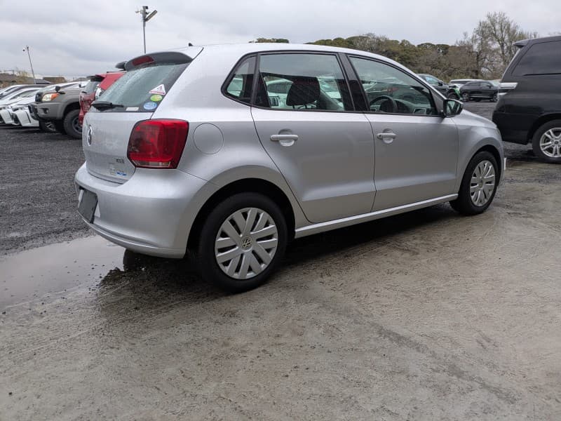 VOLKSWAGEN POLO 2011 5 thumbnail 7