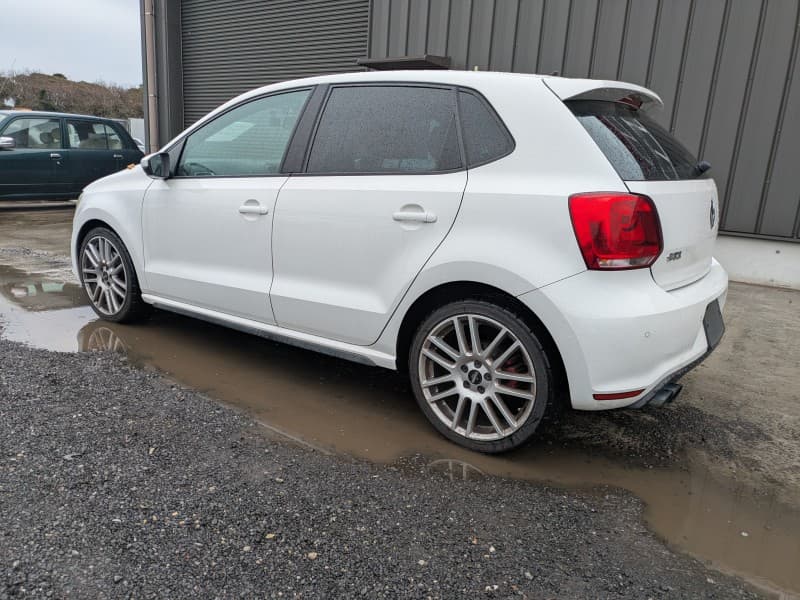 VOLKSWAGEN POLO 2011 3 thumbnail 6