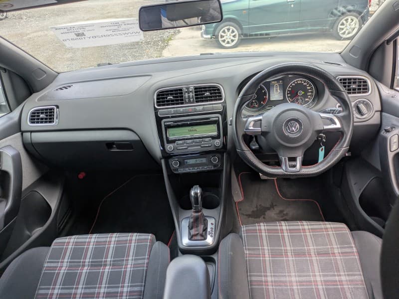 VOLKSWAGEN POLO 2011 3 thumbnail 8