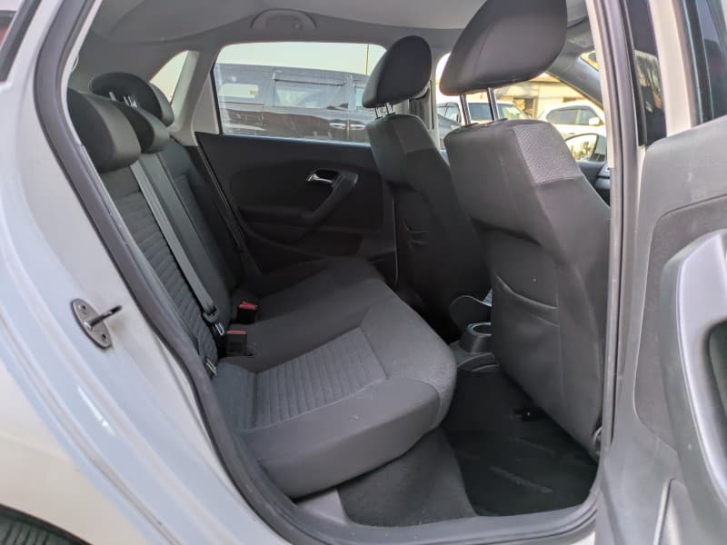 VOLKSWAGEN POLO 2011 9 thumbnail 10
