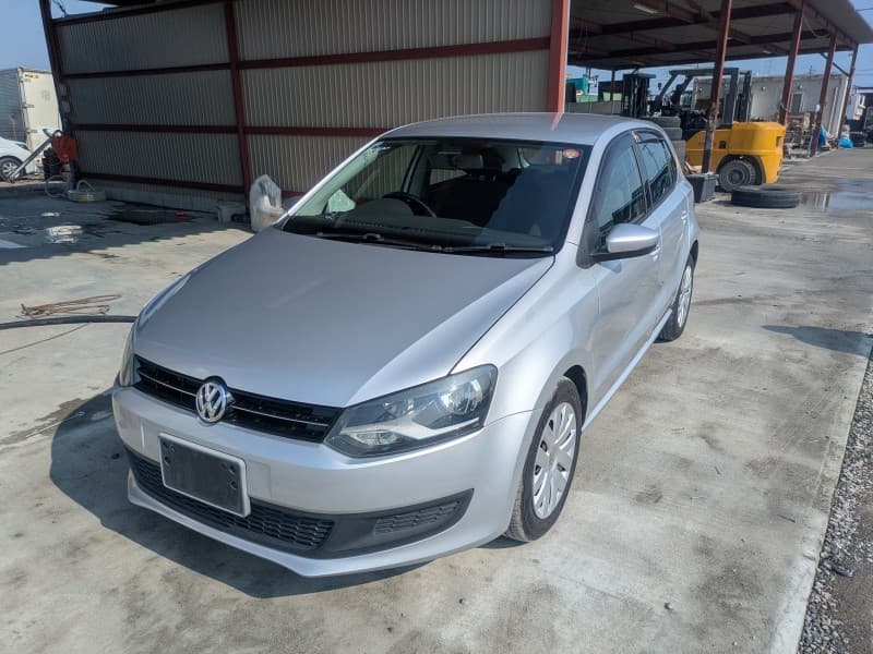 VOLKSWAGEN POLO 2012 6 thumbnail 3