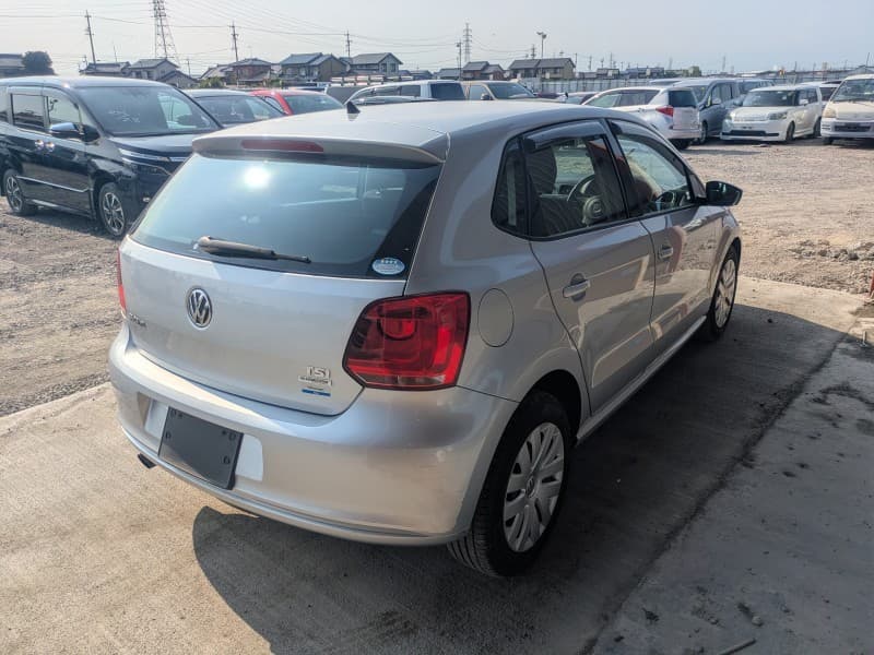 VOLKSWAGEN POLO 2012 6 thumbnail 4