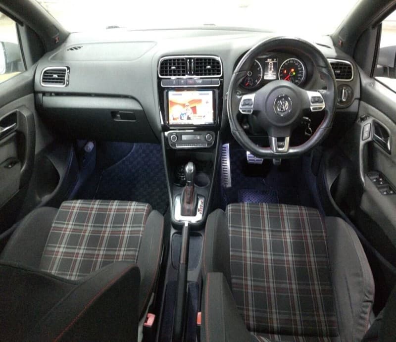 VOLKSWAGEN POLO 2012 5 thumbnail 5