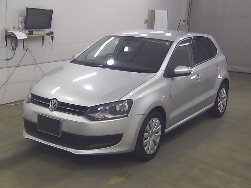 VOLKSWAGEN POLO 2012 11 thumbnail 2