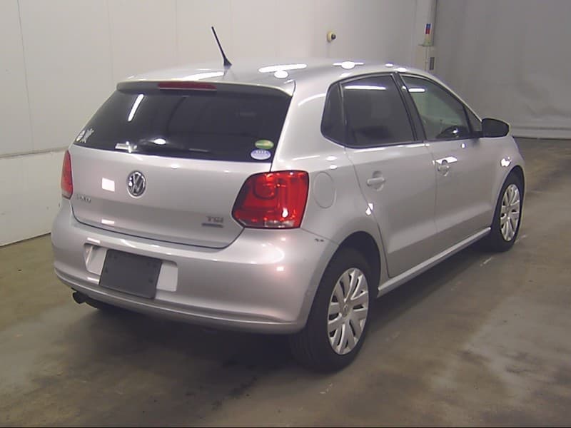 VOLKSWAGEN POLO 2012 11 thumbnail 3