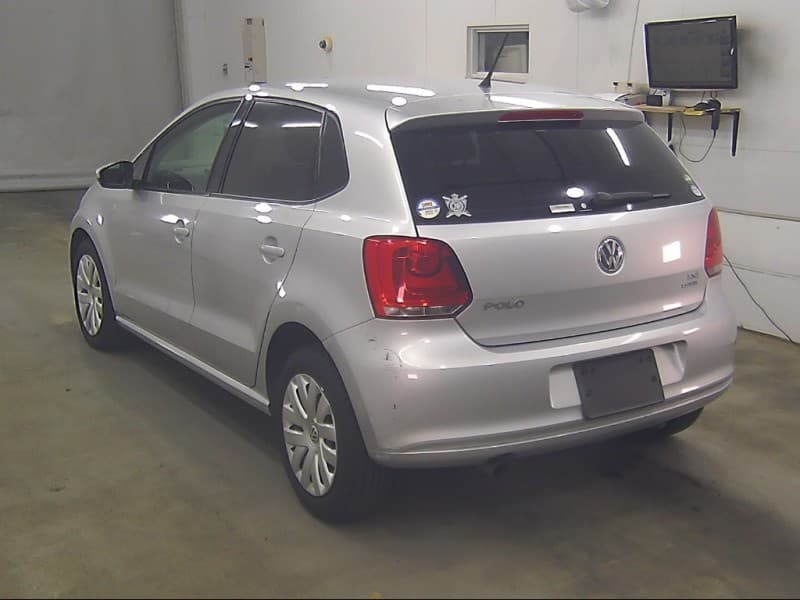 VOLKSWAGEN POLO 2012 11 thumbnail 4