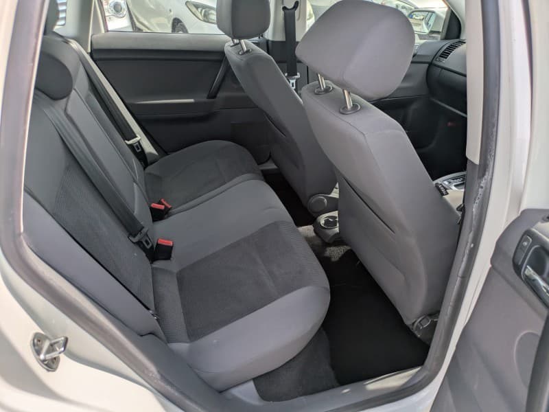 VOLKSWAGEN POLO 2009 11 thumbnail 11
