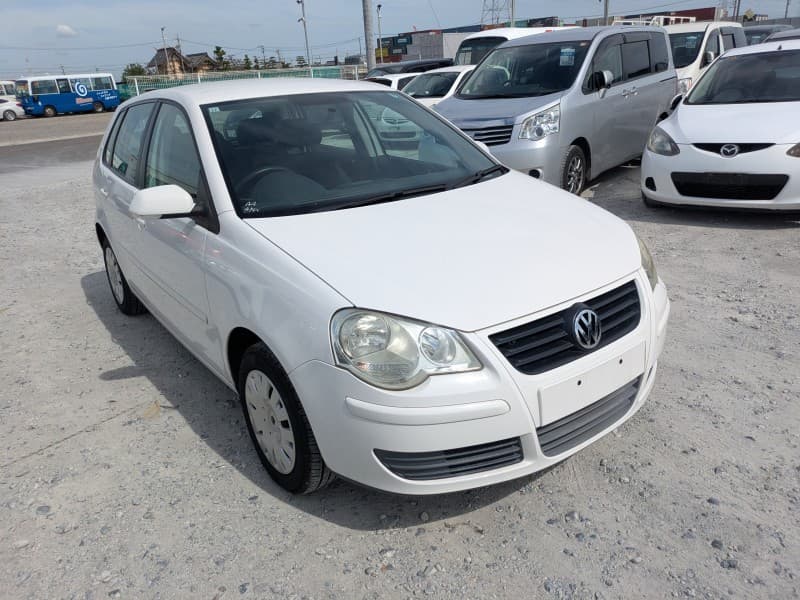 VOLKSWAGEN POLO 2009 11 thumbnail 2