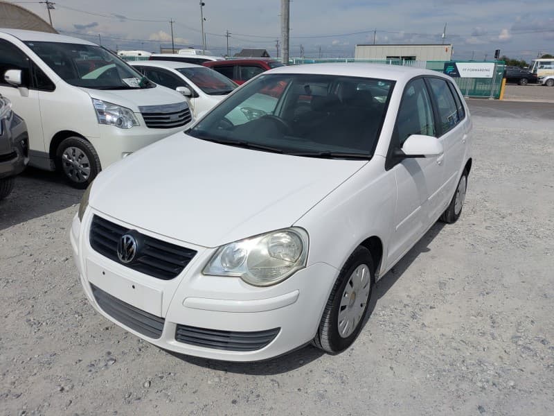 VOLKSWAGEN POLO 2009 11 thumbnail 4