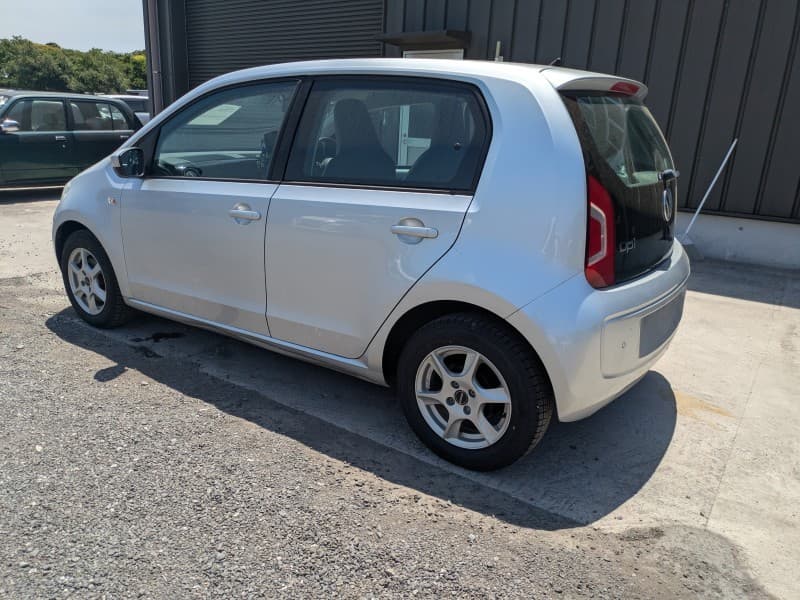 VOLKSWAGEN UP 2012 10 thumbnail 3