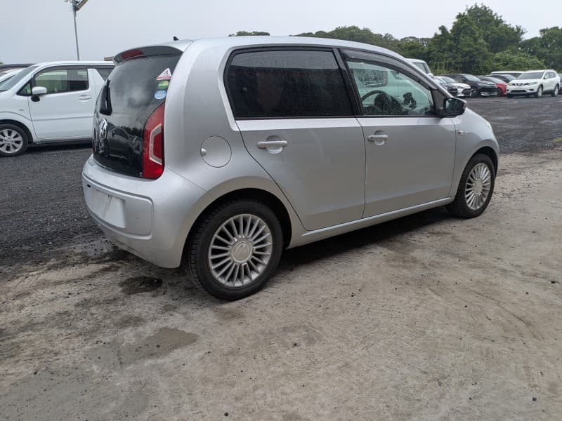 VOLKSWAGEN UP 2012 11 thumbnail 4