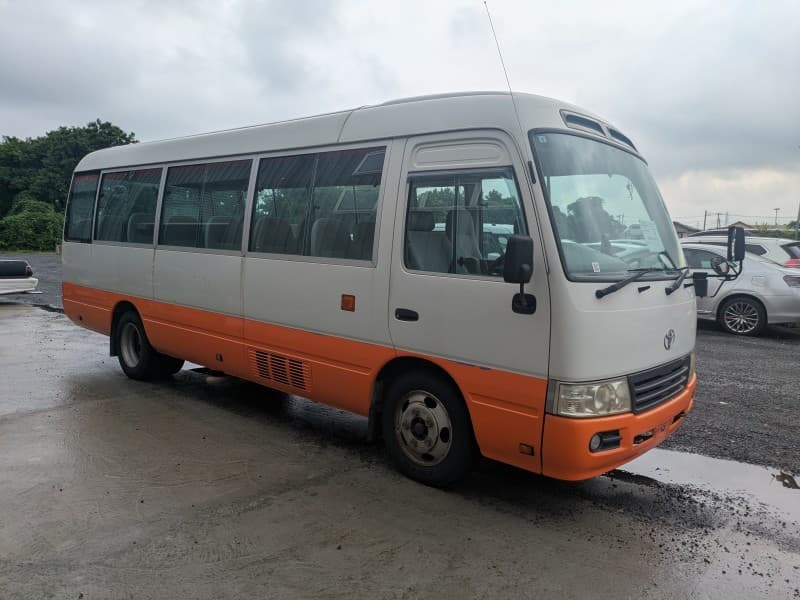 TOYOTA COASTER 2009