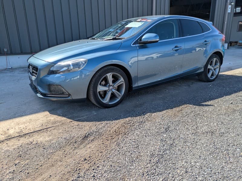 VOLVO V40 2013 9 thumbnail 5