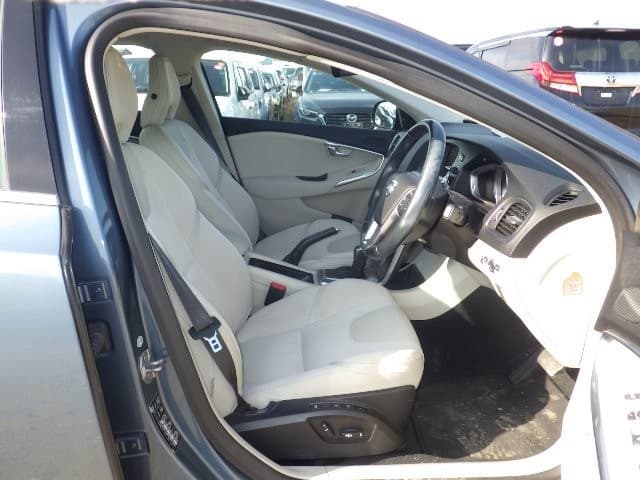 VOLVO V40 2014 3 thumbnail 18