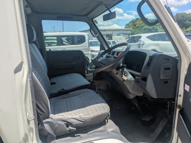TOYOTA DYNA 2000 9 thumbnail 6
