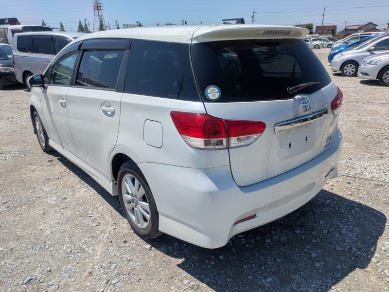 TOYOTA WISH 2009 5 thumbnail 6