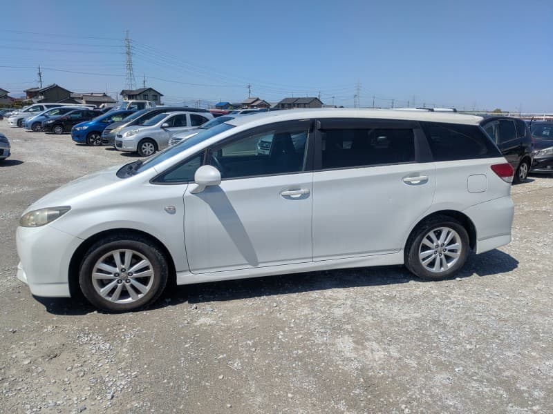 TOYOTA WISH 2009 5 thumbnail 8
